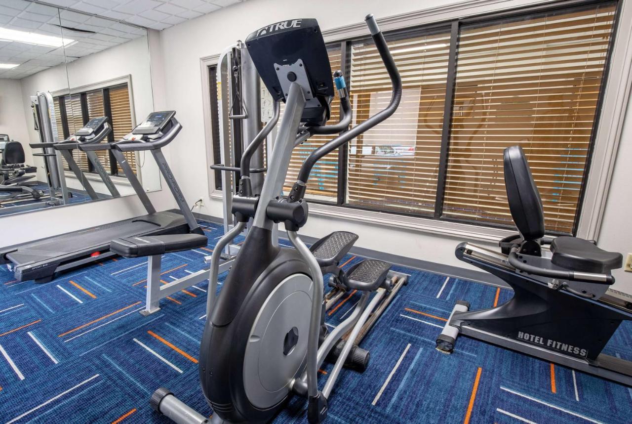 מלון Wingate By Wyndham Lafayette Airport מראה חיצוני תמונה